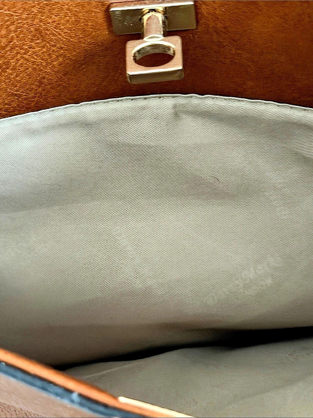 Darcy Marks London Brown tan cognac vegan approved LeatherTote straps 10 1/2” - Picture 11 of 17